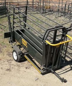 Mobile work and load trailer for livestock